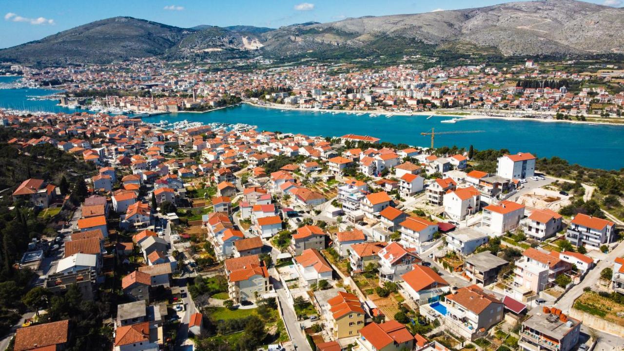 Peaceful & Sunny Apartments Trogir Exterior photo